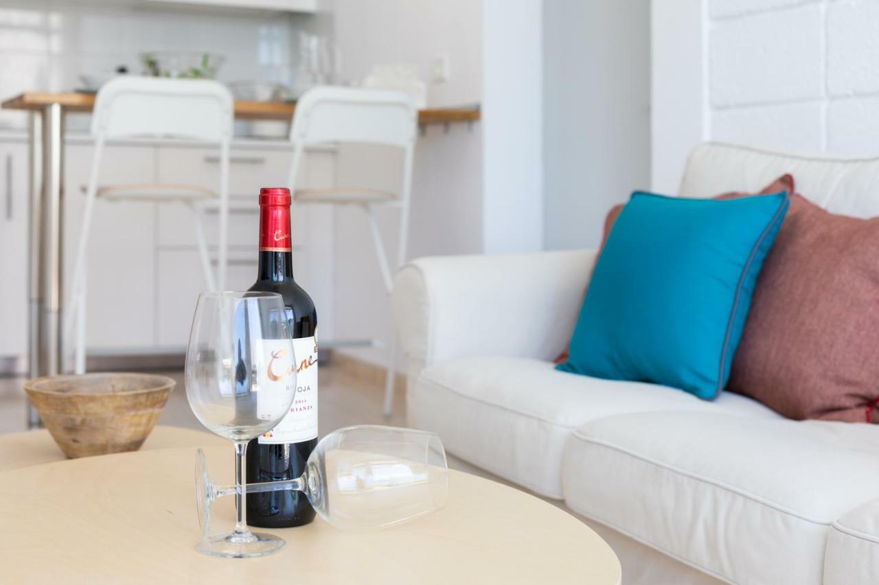 Las Americas Downtown : Prime Location Accomm. Arona  Luaran gambar